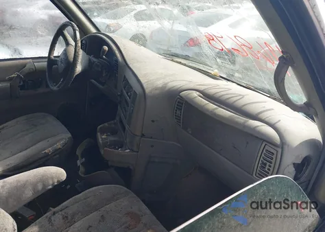 1999 Chevrolet Astro z USA, uszkodzony, nr VIN 1GNDM19W9XB157079